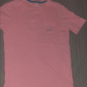 vineyard vines t-shirt